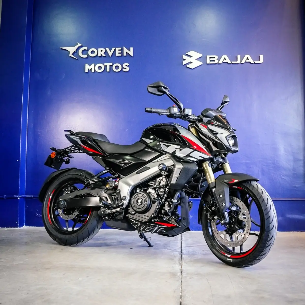 Bajaj Rouser motocicleta