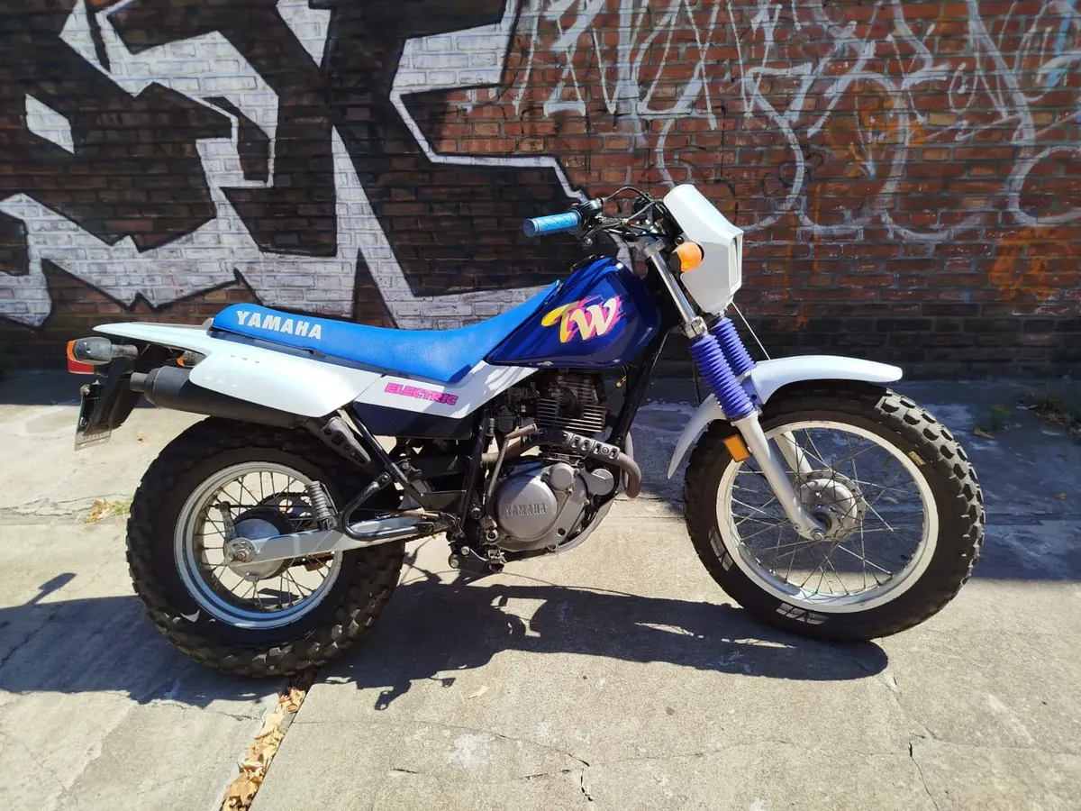 Yamaha TW motocicleta de enduro